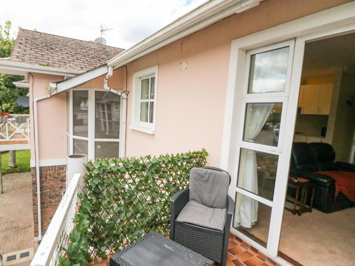 8 Scrahan Place Cill Airne Esterno foto